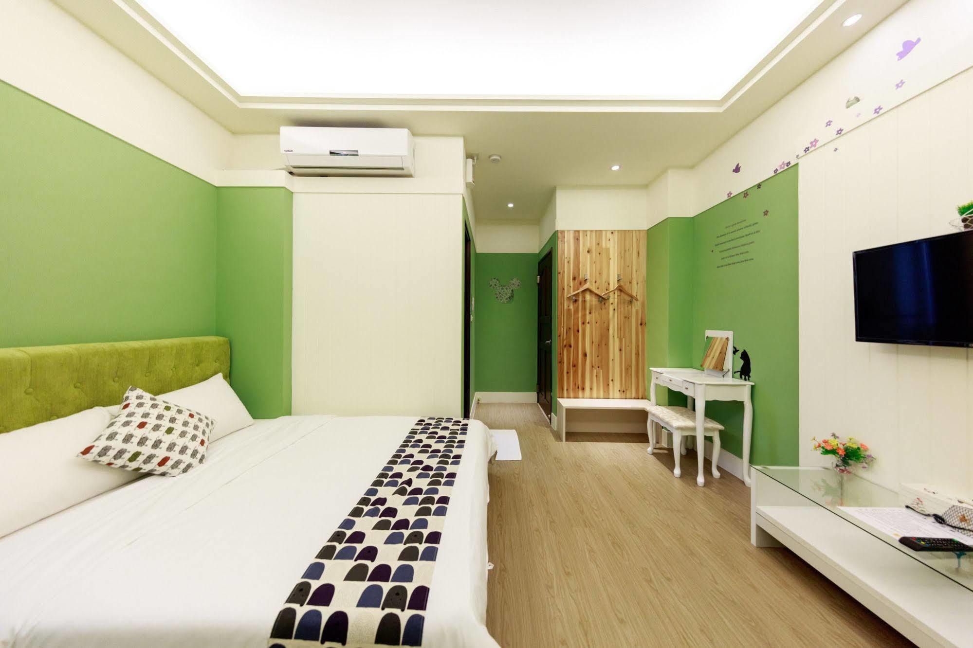 Bear Giant Castle Apartamento Hualien Exterior foto