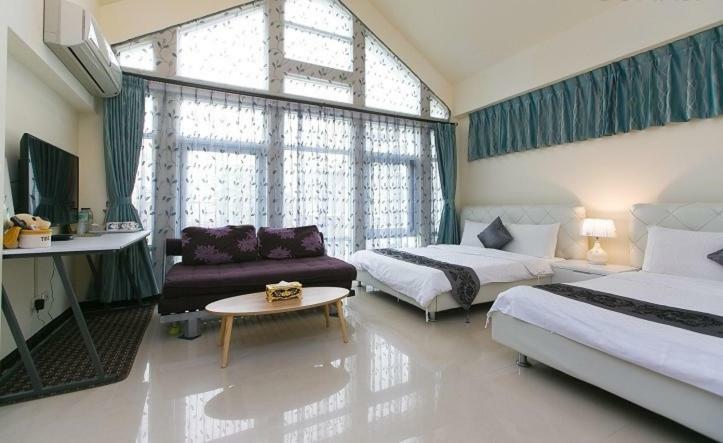 Bear Giant Castle Apartamento Hualien Exterior foto